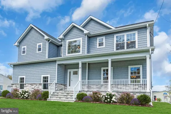 33 Pennsylvania Ave, WARETOWN, NJ 08758