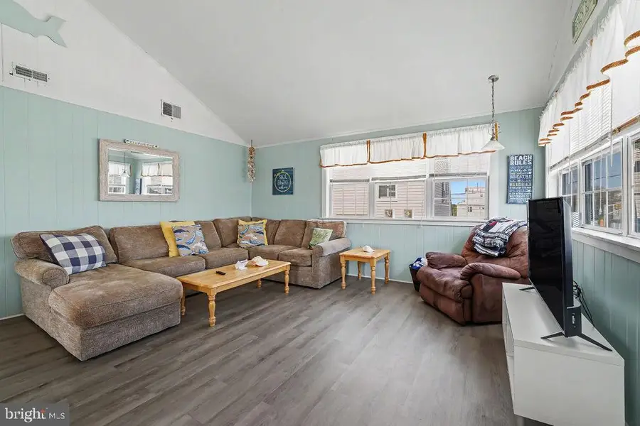 6 E 35th Street #b St, Long Beach Township, NJ 08008 - #3