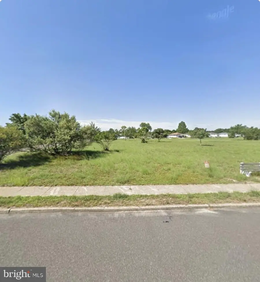 11 Le Diamant St, Toms River, NJ 08757 - #3