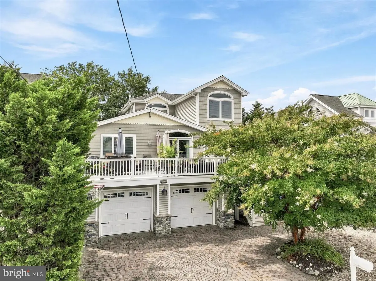 256 W 10th St, Ship Bottom, NJ 08008 - #1