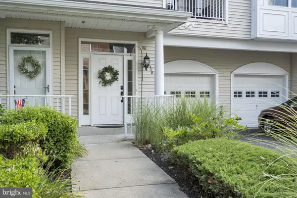 90 Bryce Ln #911, MANAHAWKIN, NJ 08050