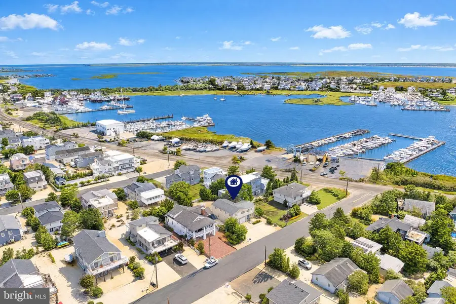 16 W 13th St, Barnegat Light, NJ 08006 - #2