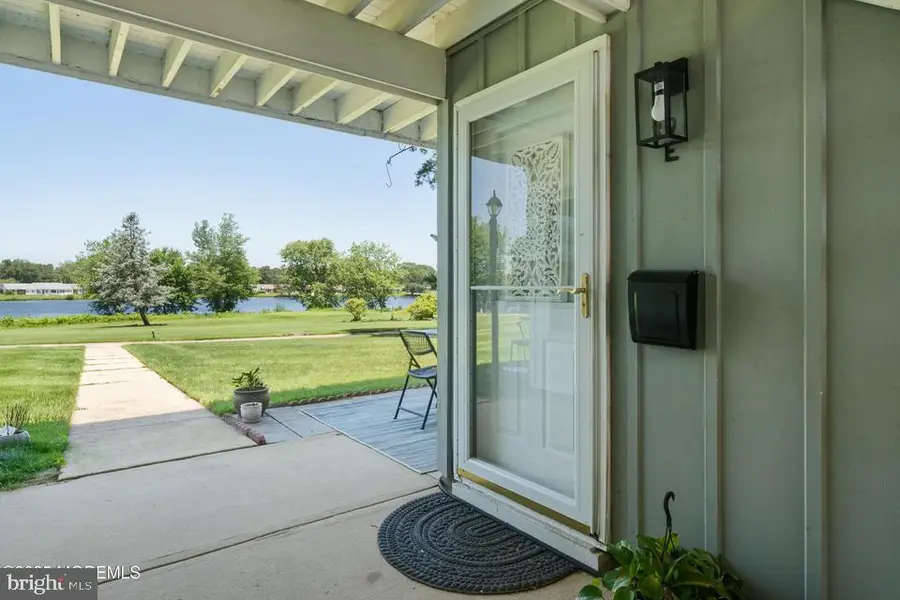 39 E Cambridge Ct, Lakewood, NJ 08701 - #3