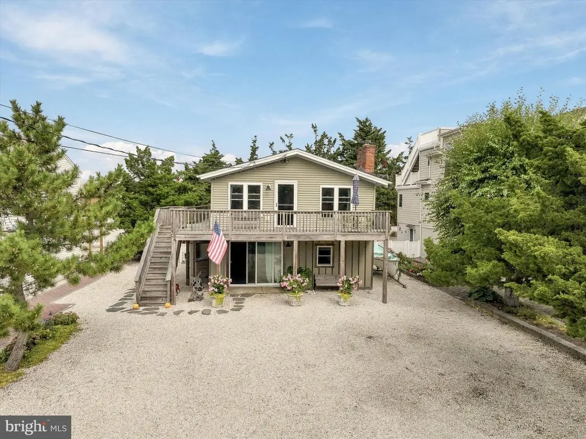17 W 9th St, Barnegat Light, NJ 08006 - #1