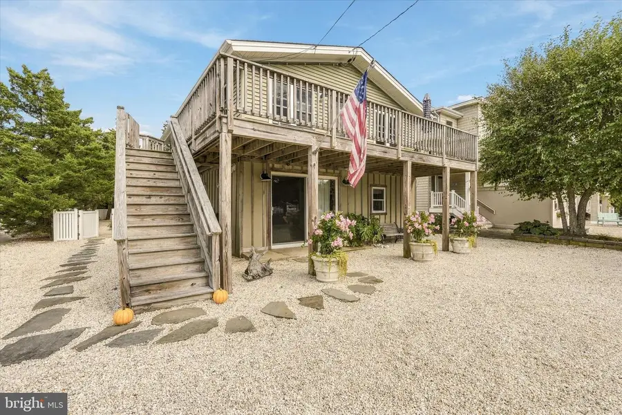 17 W 9th St, Barnegat Light, NJ 08006 - #3