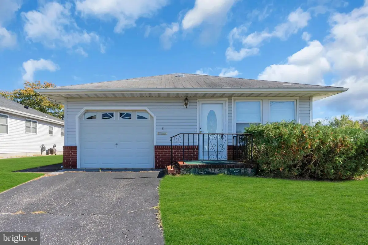 2 Leeward St, Toms River, NJ 08757 - #1