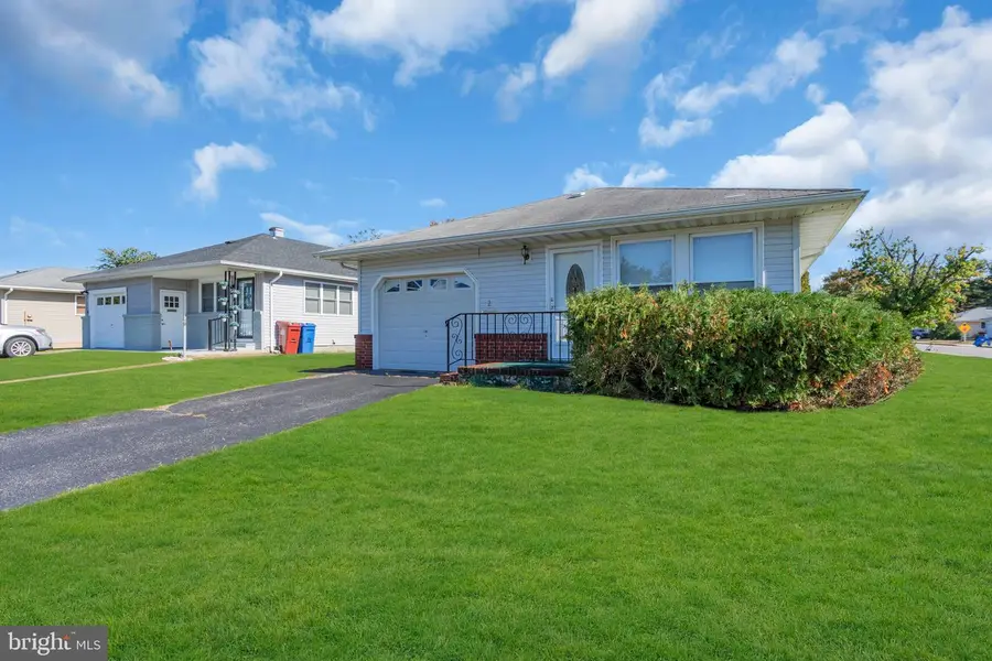 2 Leeward St, Toms River, NJ 08757 - #2
