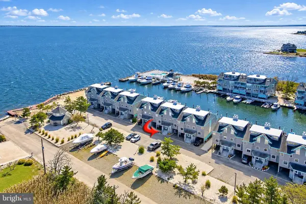 9 Grand Bay Harbor Dr, WARETOWN, NJ 08758