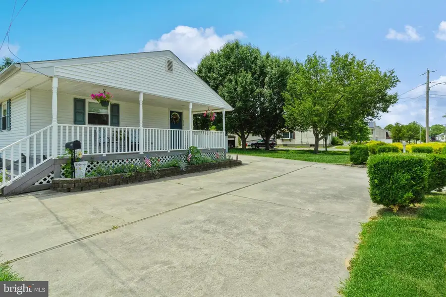 410 Erie Ave, Penns Grove, NJ 08069 - Image #2