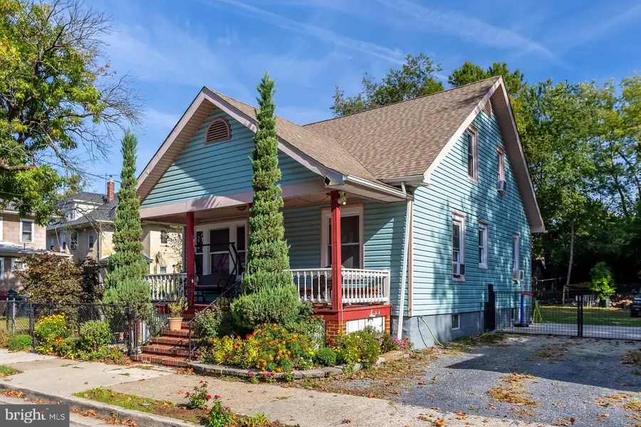 35 Railroad Ave, Penns Grove, NJ 08069 - Image #2