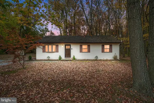 303 S Golfwood Ave, CARNEYS POINT, NJ 08069