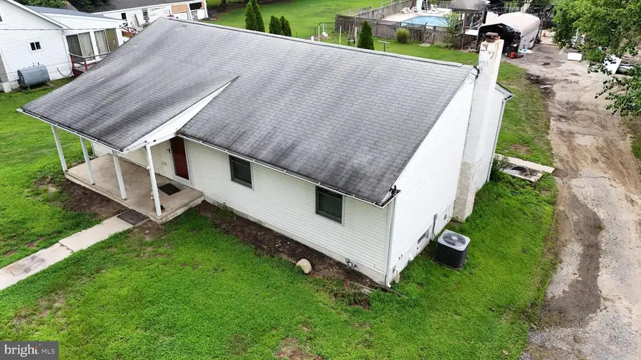 497 Robinson Rd, Carneys Point, NJ 08069 - Image #2