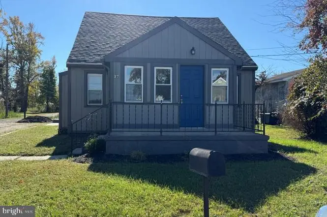 37 Beaver Ave, Pennsville, NJ 08070 - Image #1