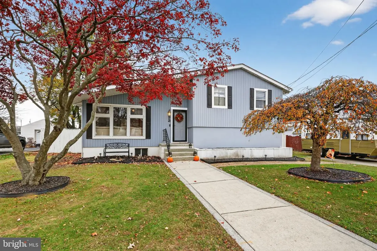 33 Beach Ave, Pennsville, NJ 08070 - Image #1