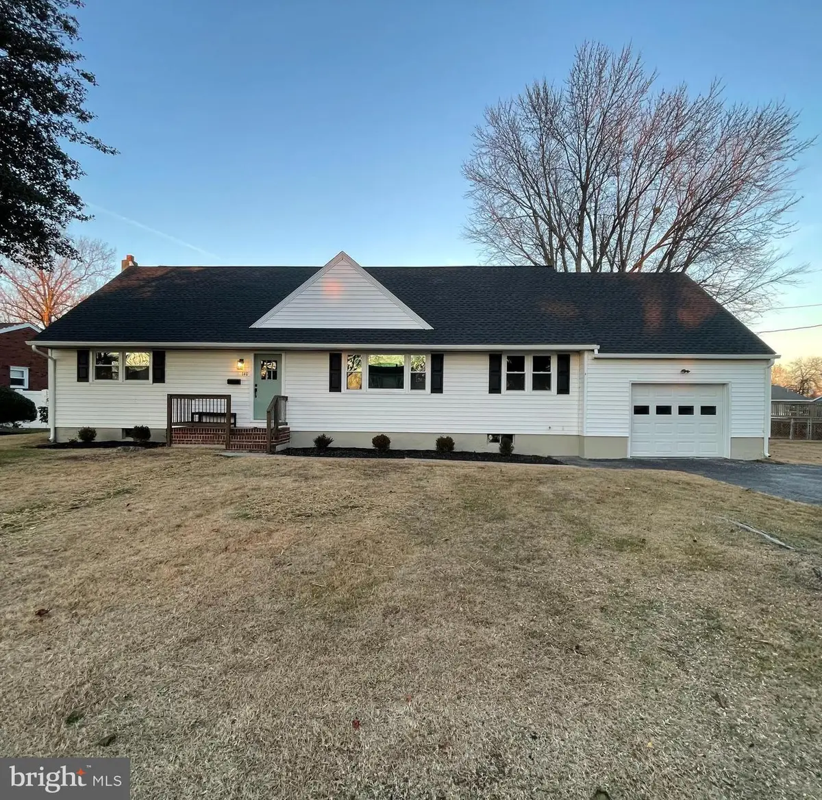 140 Castle Heights Ave, Pennsville, NJ 08070 - Image #1