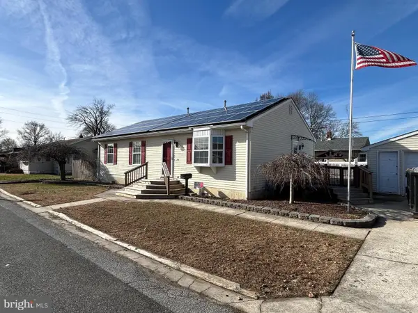 254 G St, CARNEYS POINT, NJ 08069