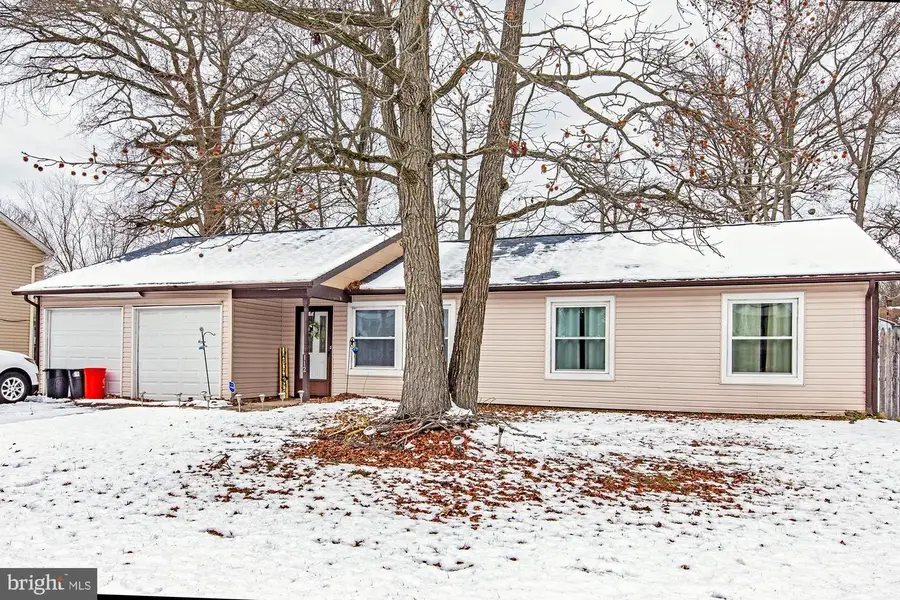 112 Snow Drop Ln, Penns Grove, NJ 08069 - Image #2