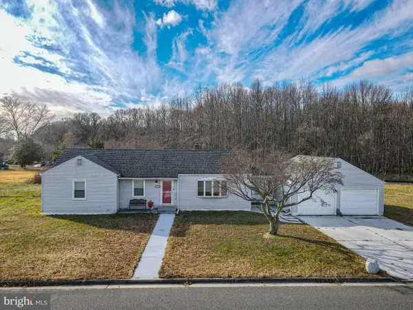 249 Cleveland Ave, CARNEYS POINT, NJ 08069