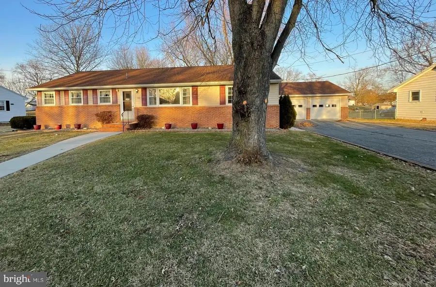 100 Georgia Rd, Pennsville, NJ 08070 - Image #2