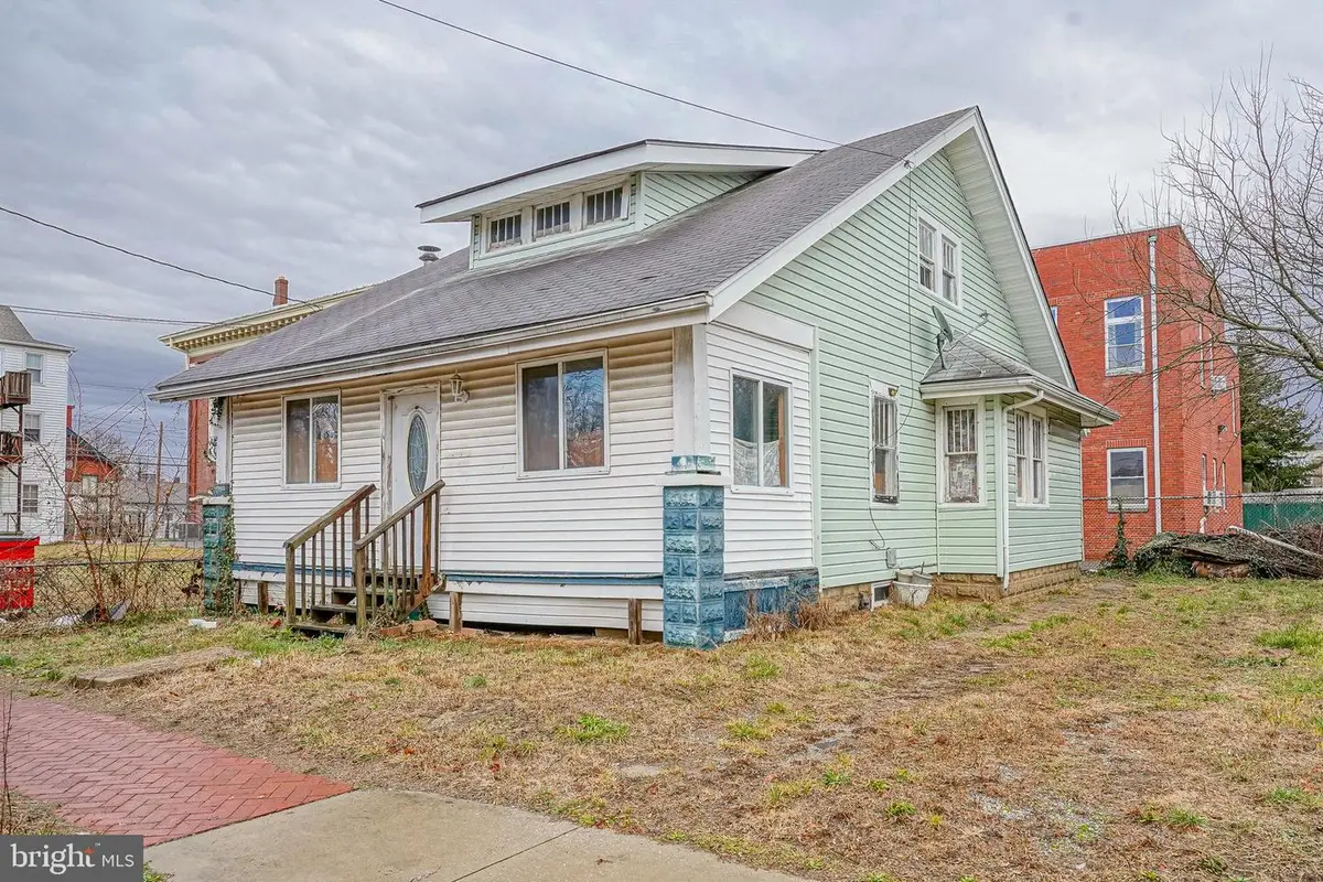 4 Oak St, Salem, NJ 08079 - Image #1