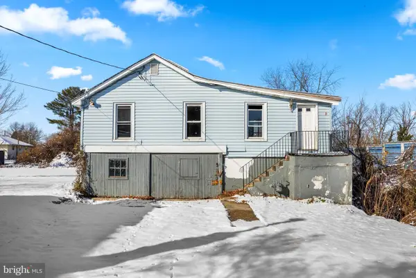 244 N Broad St, PENNS GROVE, NJ 08069