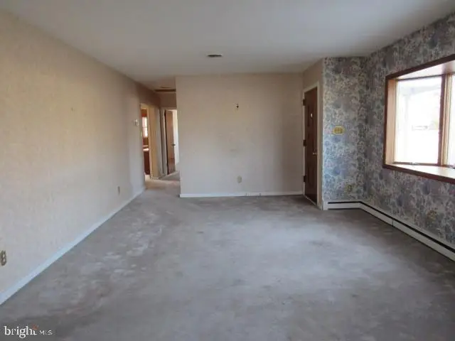 255 Cleveland Ave, Carneys Point, NJ 08069 - Image #2