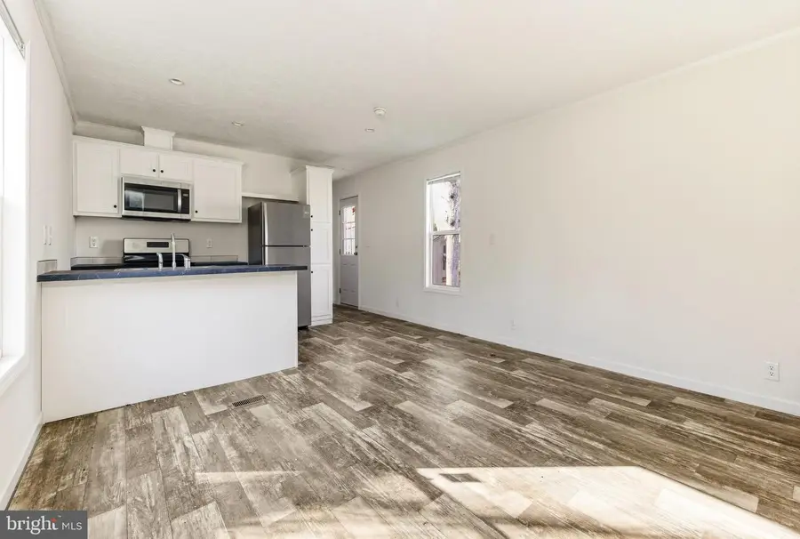 31 Briarwood Ln, Pittsgrove, NJ 08318 - #3