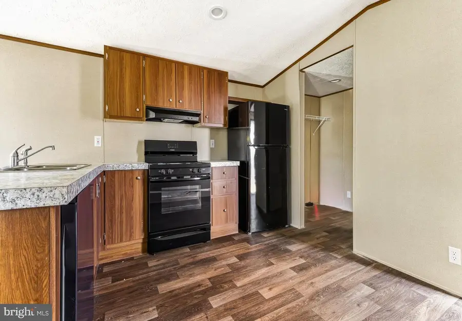 23 Briarwood Ln, Pittsgrove, NJ 08318 - #3