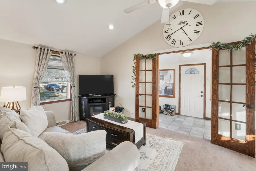 11 Amherst Dr, Pennsville, NJ 08070 - #3