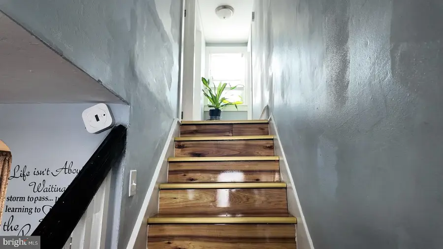 98 Railroad Ave, Penns Grove, NJ 08069 - #2