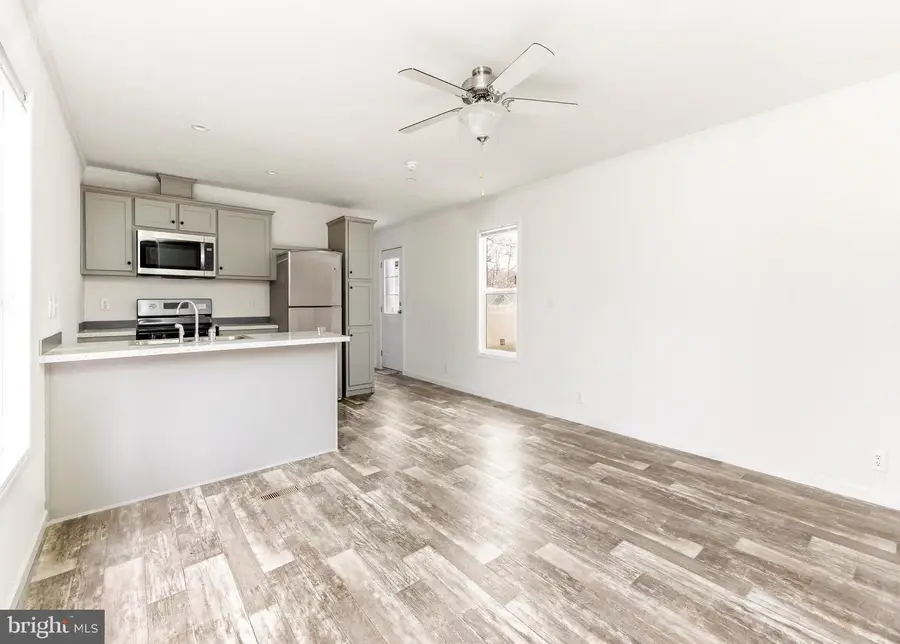 29 Applewood Ln, Pittsgrove, NJ 08318 - #2