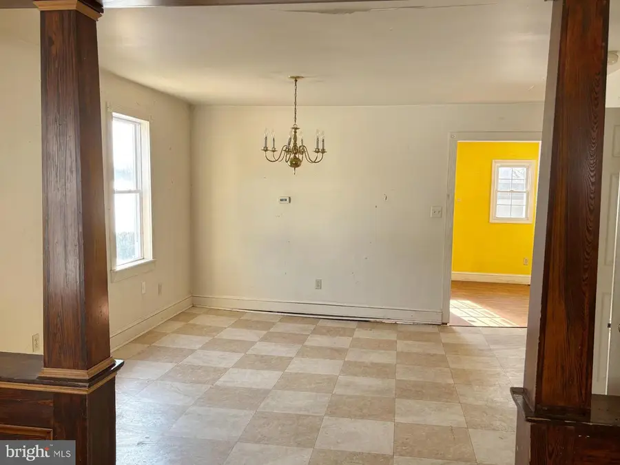 18 Cherry St, Pedricktown, NJ 08067 - #3