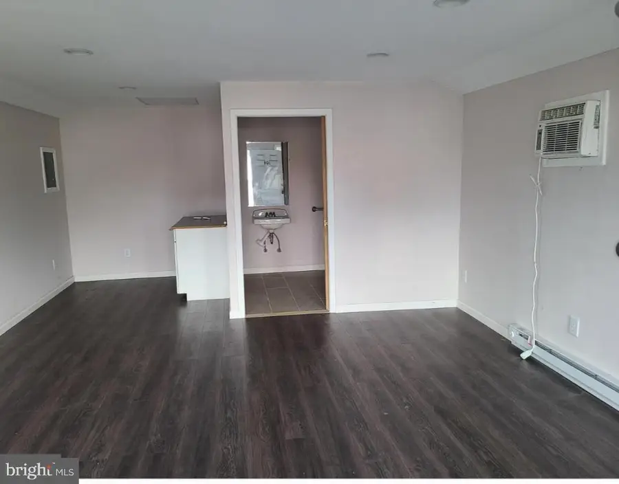 104 N Hook Rd, Pennsville, NJ 08070 - #3