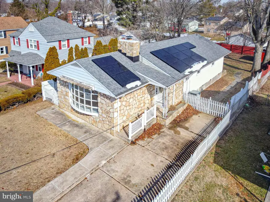 17 Maplewood Ave, Carneys Point, NJ 08069 - #2