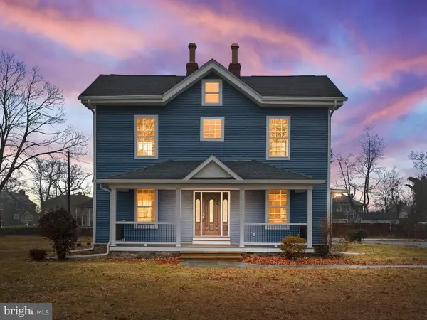 260 S Broad St, PENNS GROVE, NJ 08069