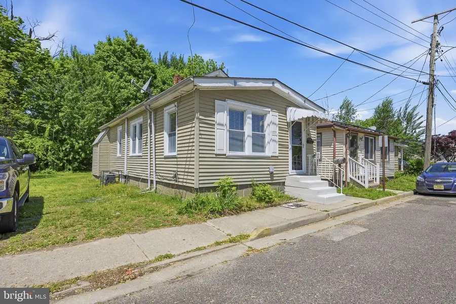 152 Cumberland Ave, Penns Grove, NJ 08069 - #2