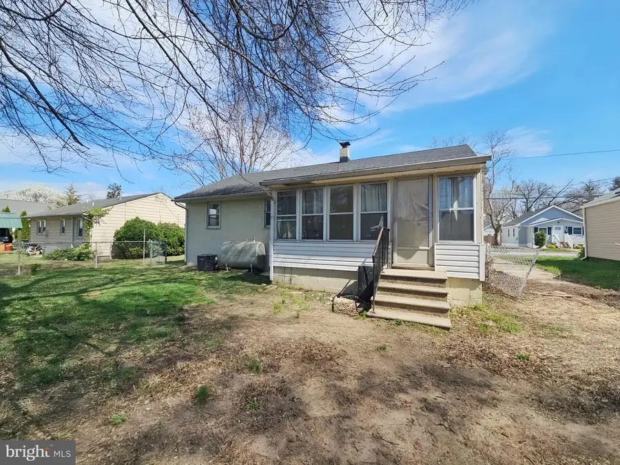 29 Harding Ave, Pennsville, NJ 08070 - #2