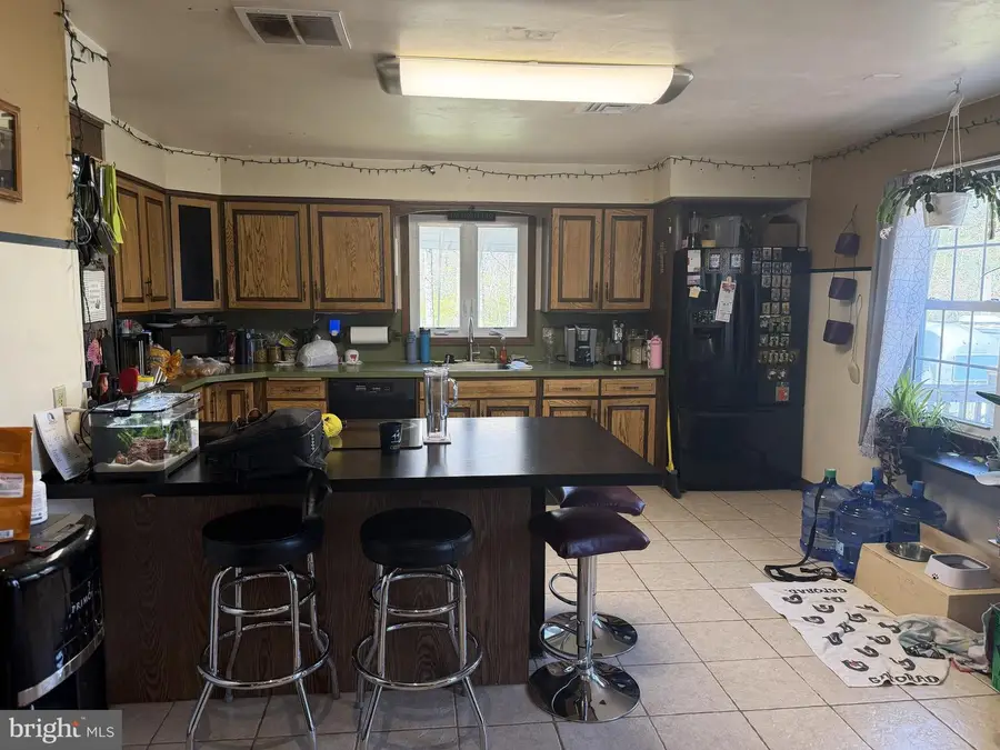 96 Oakland Dr, Pittsgrove, NJ 08318 - #3