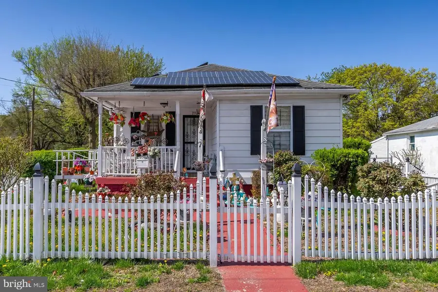202 E Main St, Penns Grove, NJ 08069 - #2