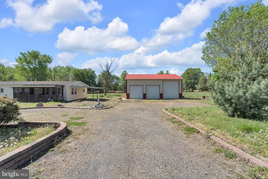 347 Quaker Neck Rd, Salem, NJ 08079 - #3