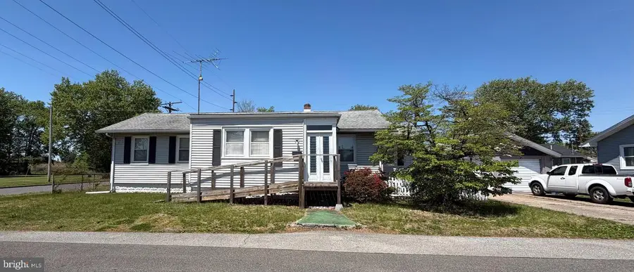 258 H St, Carneys Point, NJ 08069 - #2
