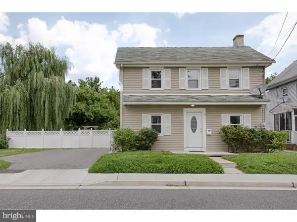39 E Millbrooke Ave, WOODSTOWN, NJ 08098