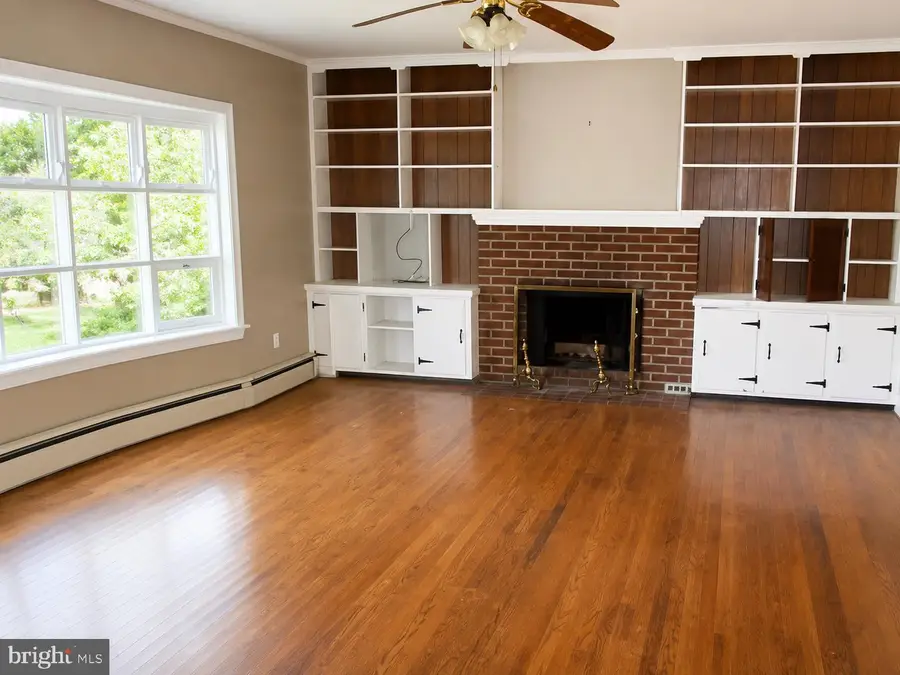 26 Delaware Dr, Penns Grove, NJ 08069 - #2