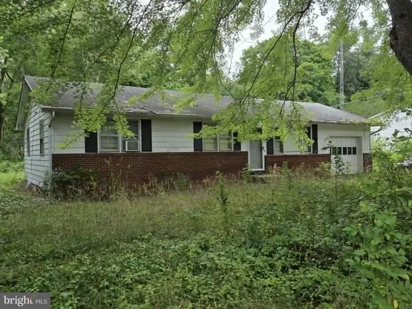 819 Gershal Ave, ELMER, NJ 08318