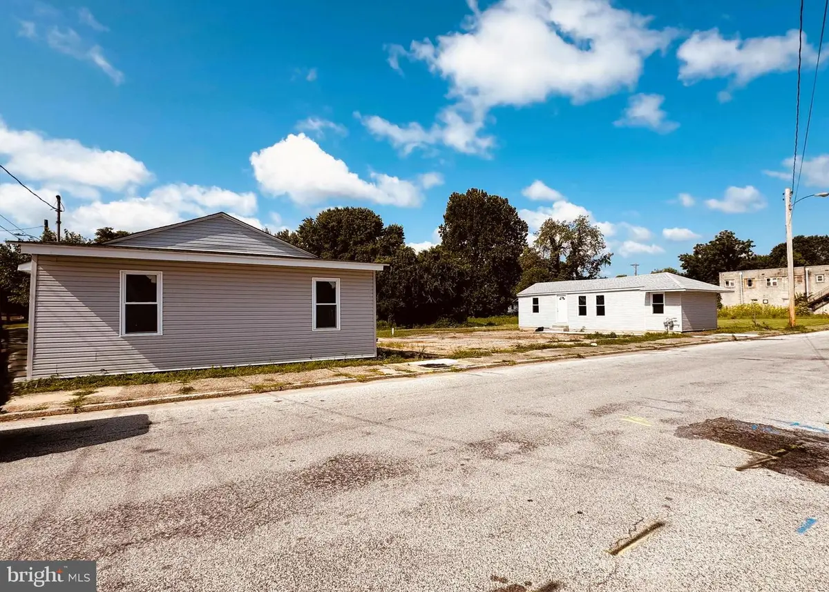 64-70 Walnut St, Penns Grove, NJ 08069 - #1