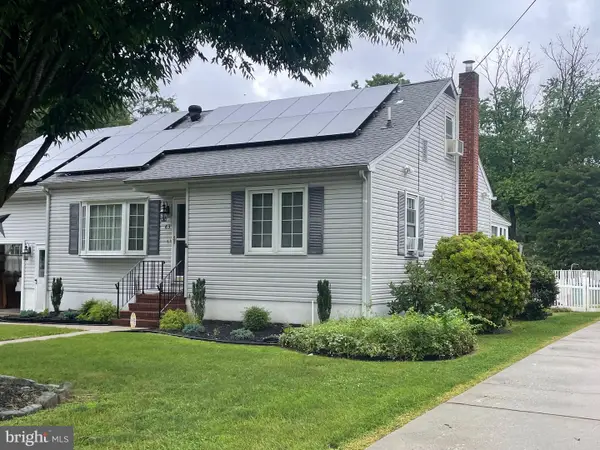 63 Sparks Ave, PENNSVILLE, NJ 08070