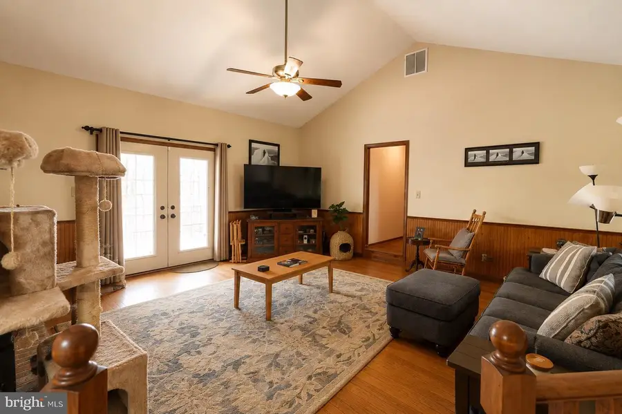 19 Pine Tavern Rd, Elmer, NJ 08318 - #3