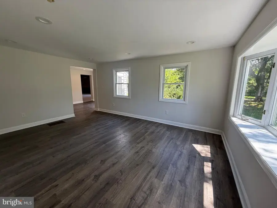 160 Lawrence Corner Rd, Elmer, NJ 08318 - #3