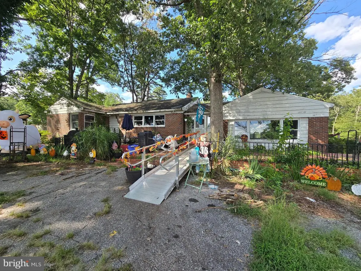 450 Almond Rd, Pittsgrove, NJ 08318 - #1