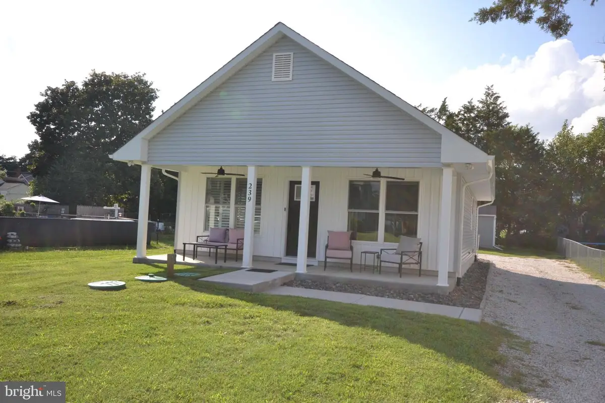 239 Broad St, Elmer, NJ 08318 - #1